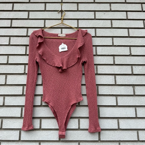 Altar’d State Rose Pink Ribbed Ruffle Bodysuit Romantic Feminine - Picture 1 of 8